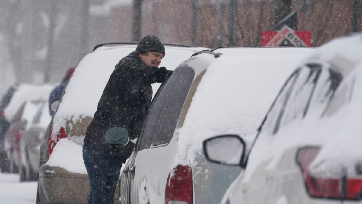 Winter storm threatens 60 million Americans with intense cold, snow